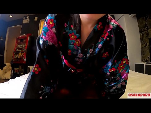 ❤️ Ung cosplay pige elsker sex til orgasme med en sprøjte i en hestepige og et blowjob. Asiatisk pige med behåret fisse og smukke bryster i traditionel japansk kostume i amatørvideo, der viser onani med fucklegetøj. Sakura 3 OSAKAPORN. ️ Super sex at da.ixiporn.ru ️❤